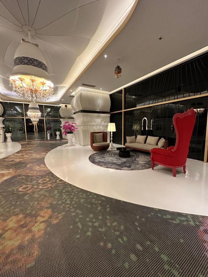 Arti Mont Kiara Aparthotel Kuala Lumpur Esterno foto